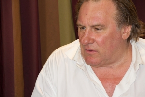 Depardieu signed his contract to play at Szeged