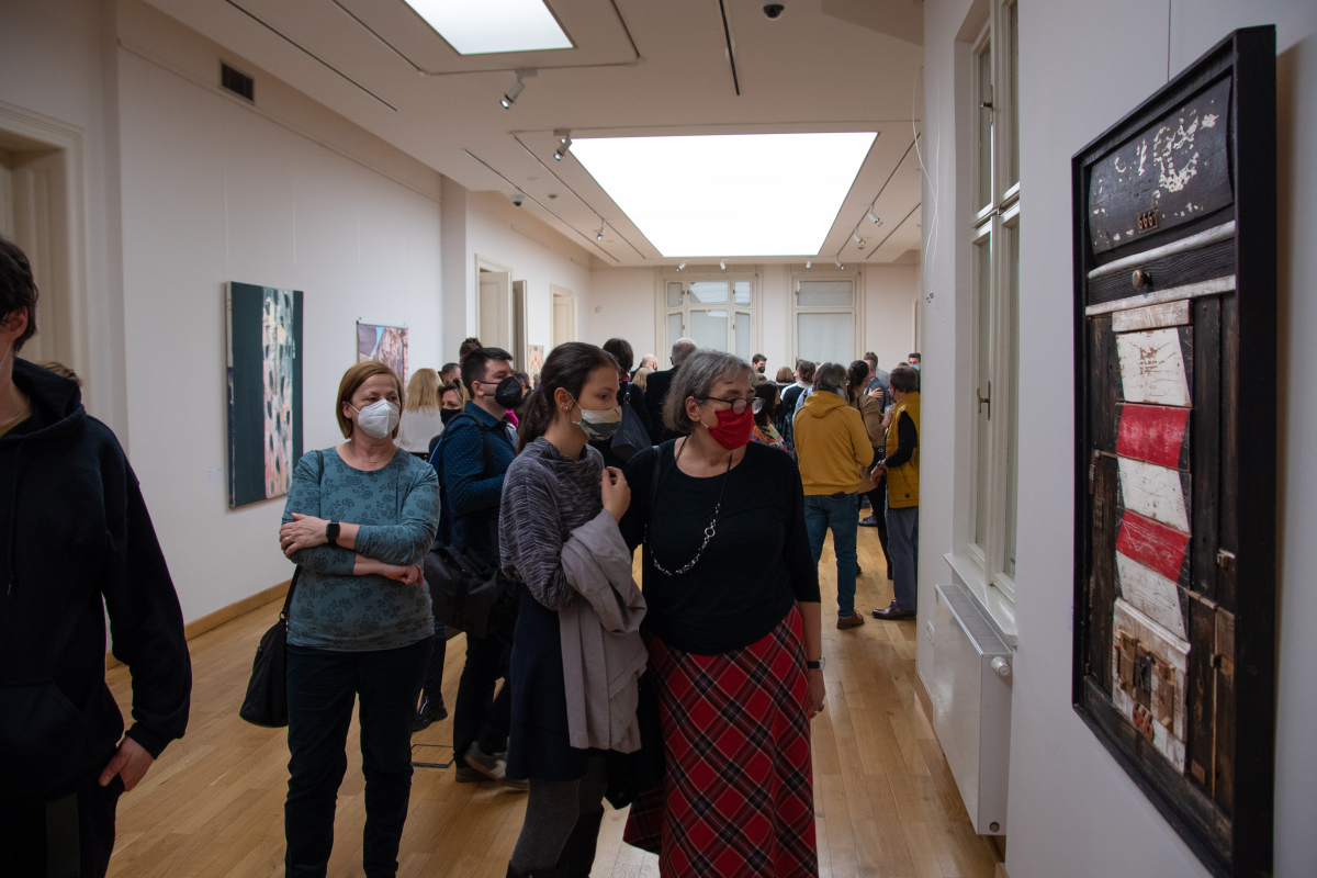 Dante univerzuma - ki&aacute;ll&iacute;t&aacute;s a Dante 700 eml&eacute;k&eacute;v keret&eacute;ben