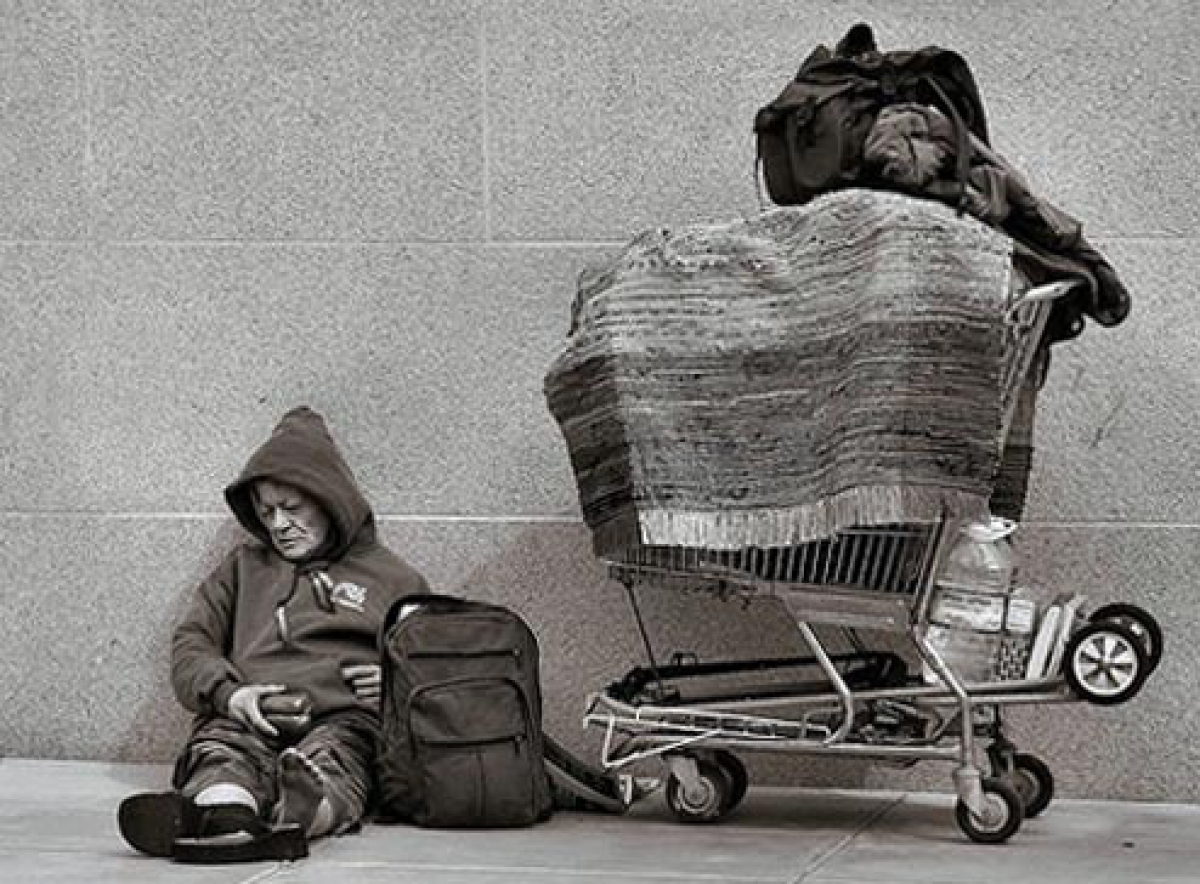 Geréb Ágnes és Papadimitriu Athina hajléktalan női sorstörténetet tolmácsol