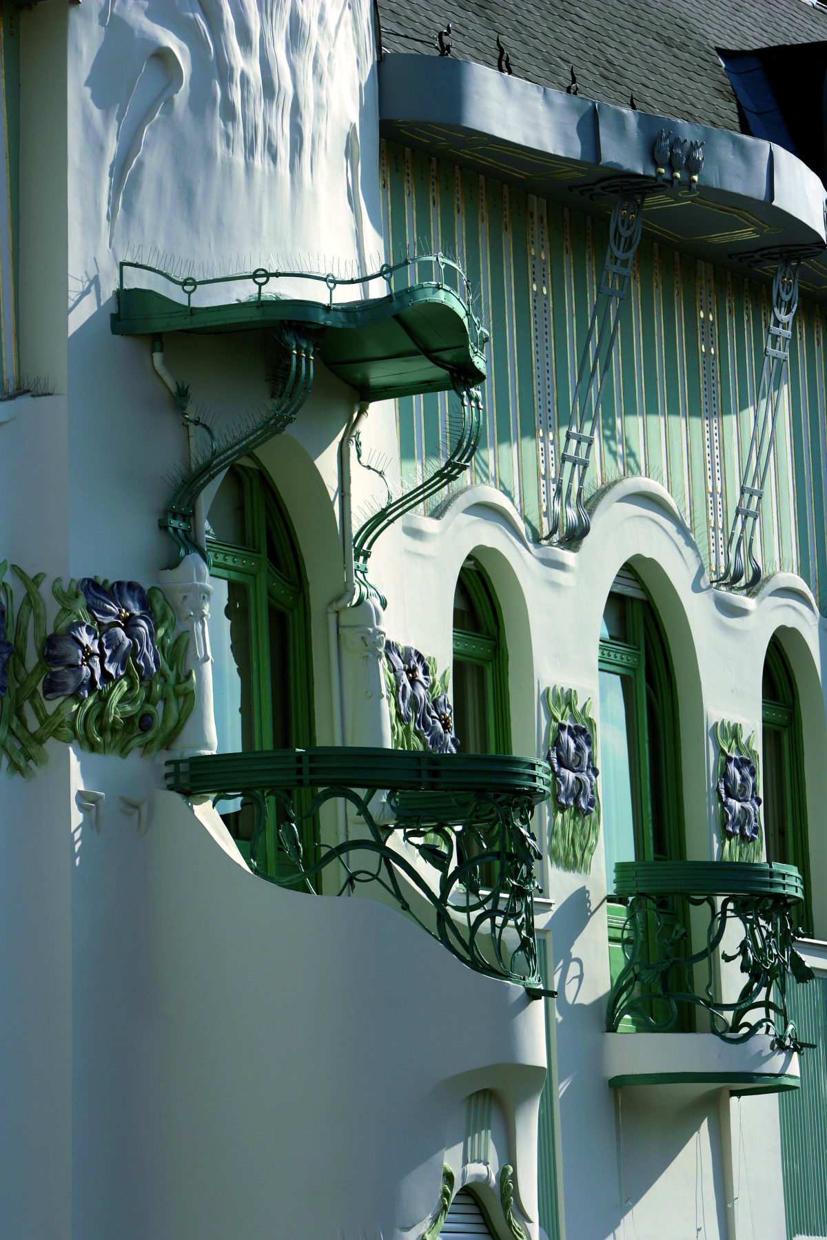 M&aacute;rcius 15-&eacute;n z&aacute;rva a RE&Ouml;K